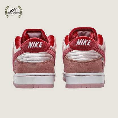 StrangeLove x Dunk Low SB 'Valentine's Day' Special Box