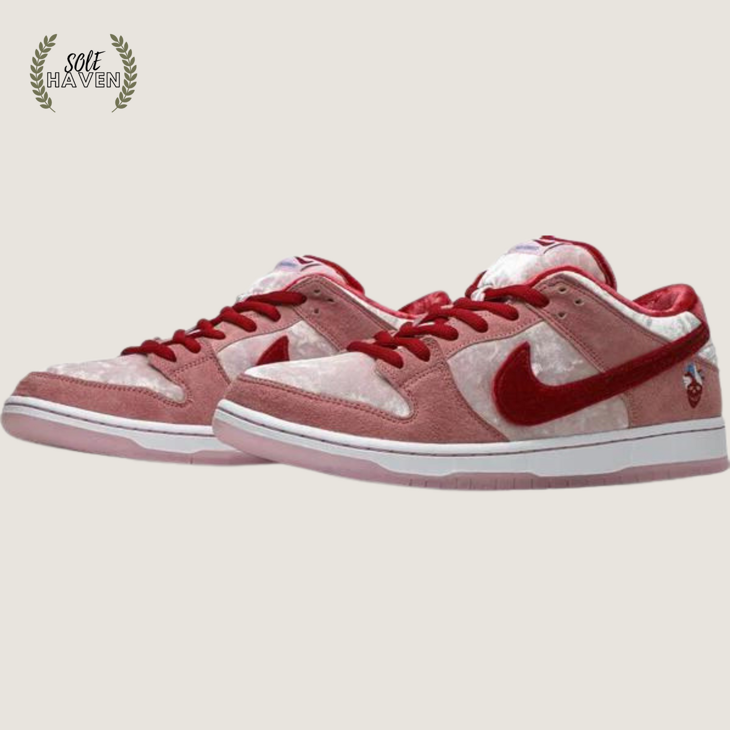 Caja especial 'Día de San Valentín' de StrangeLove x Dunk Low SB