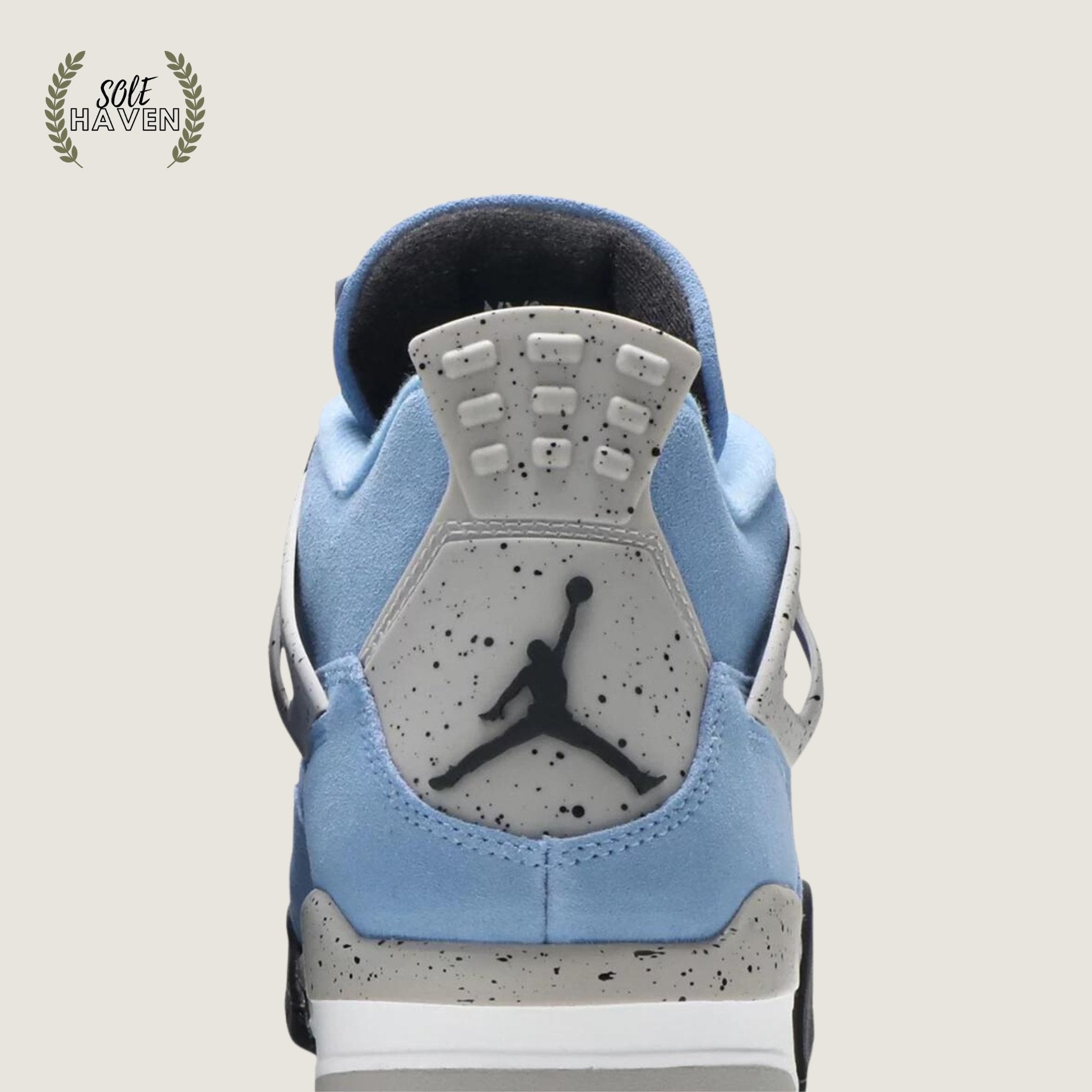 26 Nike Air Jordan 4 University Blue